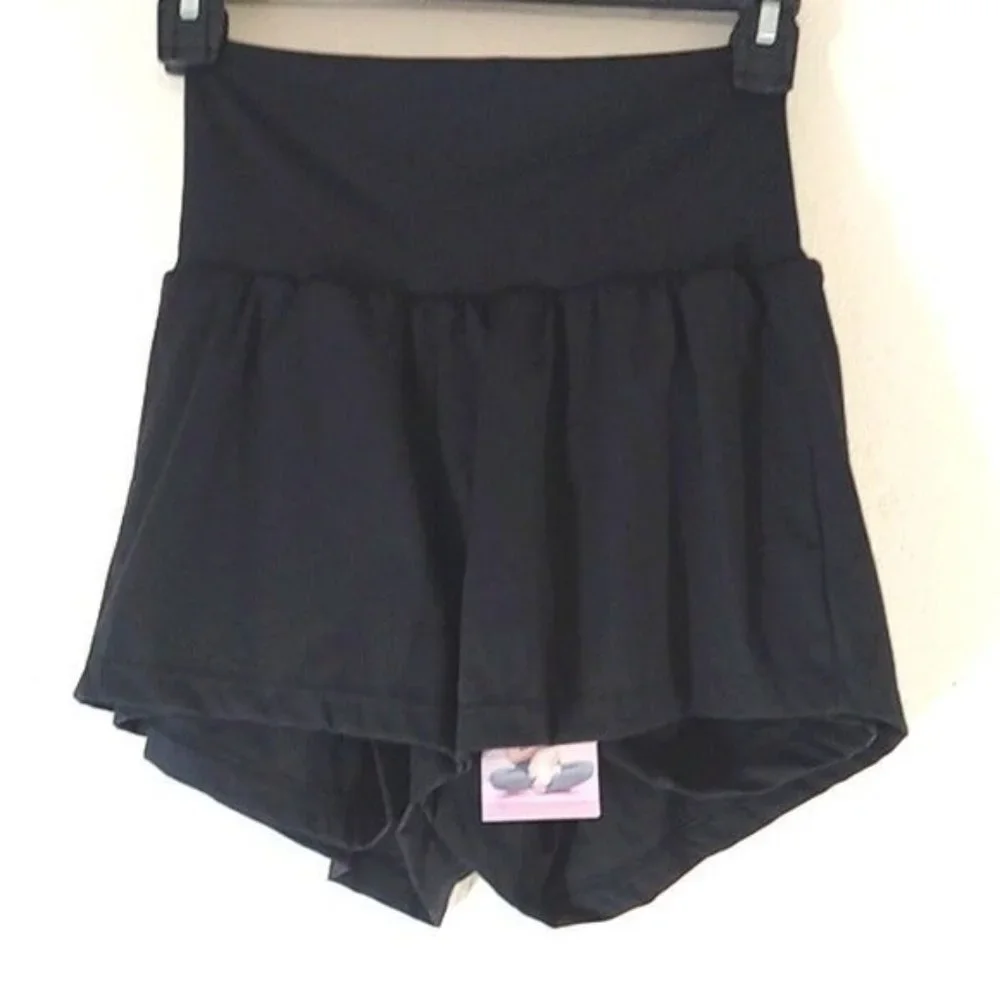 SOLD SOLD BRAND Women Shorts Black XS Extra Small New Pilates Workout - Picture 1 of 5